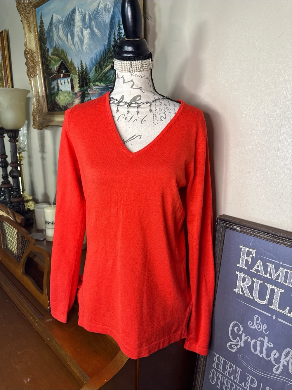 Women's V-Neck Sweater m NWT 69.00 - Picture 2 of 5